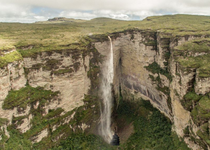 Vista aérea da Cachoeira da Fumaça